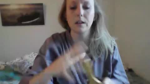 Snapshot of alice8363 chatting on January 18, 9:13 am Alice online show from January 18, 9:13 am