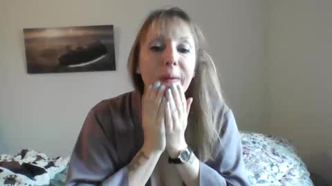 Snapshot of alice8363 chatting on January 19, 8:50 am Alice online show from January 19, 8:50 am