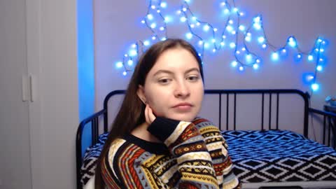 Snapshot of alice_________________________ chatting on December 7, 4:36 pm Alice online show from December 7, 4:36 pm