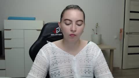 Alice online show from July 25, 6:59 pm