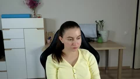 Snapshot of alice_________________________ chatting on September 25, 6:17 pm Alice online show from September 25, 6:17 pm