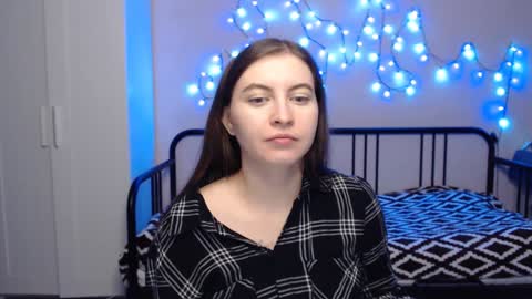 Snapshot of alice_________________________ chatting on December 13, 6:00 am Alice online show from December 13, 6:00 am