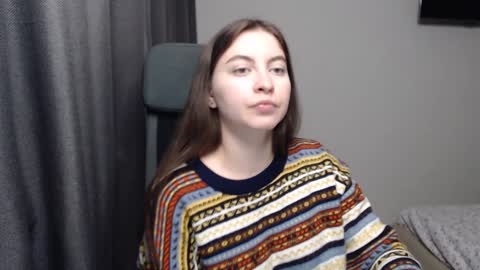Snapshot of alice_________________________ chatting on February 7, 9:15 pm Alice online show from February 7, 9:15 pm
