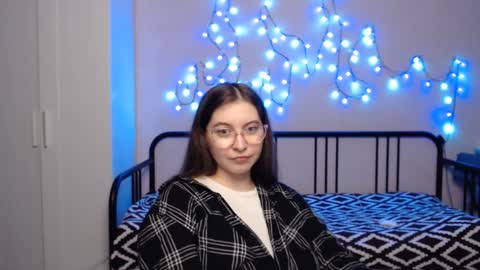 Snapshot of alice_________________________ chatting on January 15, 6:08 pm Alice online show from January 15, 6:08 pm