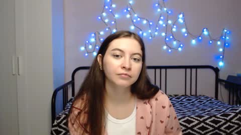 Snapshot of alice_________________________ chatting on January 10, 2:55 pm Alice online show from January 10, 2:55 pm