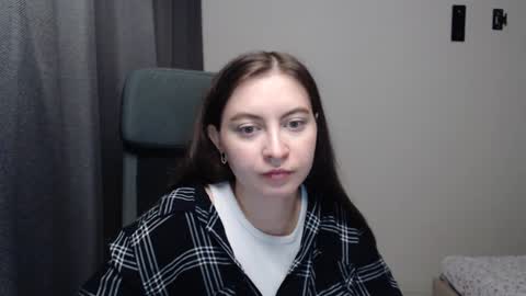 Snapshot of alice_________________________ chatting on January 26, 7:52 pm Alice online show from January 26, 7:52 pm