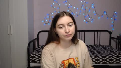 Snapshot of alice_________________________ chatting on December 15, 7:10 pm Alice online show from December 15, 7:10 pm