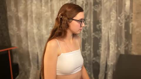 Hey Im Alice  online show from October 28, 3:40 pm