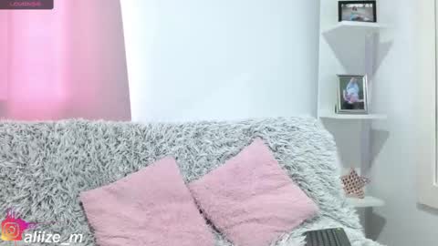 Snapshot of alice_dussan_ chatting on February 27, 9:47 pm alice online show from February 27, 9:47 pm