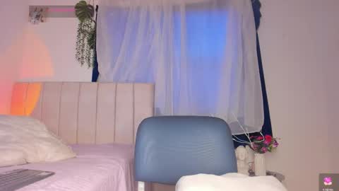Snapshot of alice_guzman1 chatting on October 8, 9:30 pm ALICE Alice guzman online show from October 8, 9:30 pm