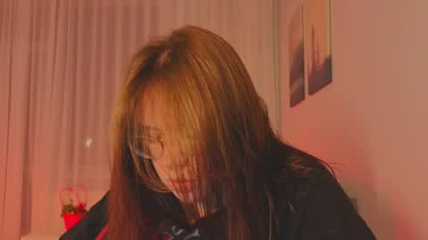 Alice online show from April 28, 5:39 pm