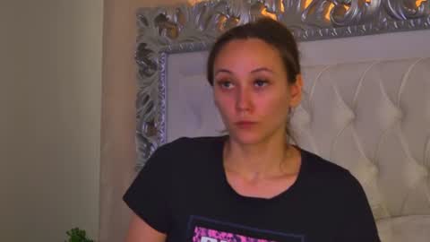 AliceMunro online show from July 21, 12:06 pm