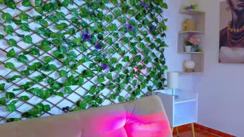 alice_rous21 online show from October 8, 2:10 pm