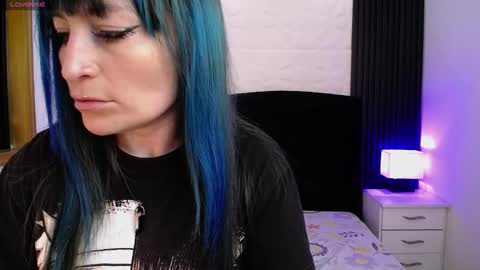 Snapshot of alice_sweetmomma chatting on March 7, 7:49 pm Alice online show from March 7, 7:49 pm