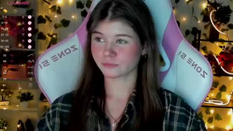 Alice online show from April 22, 9:45 pm