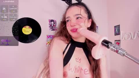 Alice online show from November 21, 6:10 pm