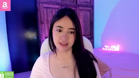 Aliceee  ..   97YP9VWGZHrefnav wishlist lists 1 online show from December 14, 10:10 am