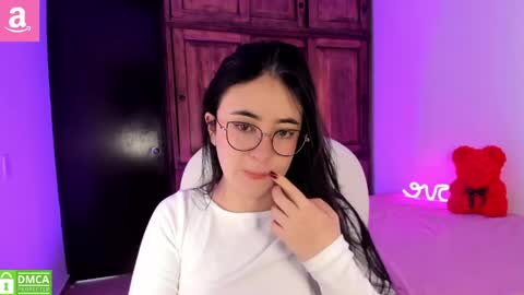 Aliceee  ..   97YP9VWGZHrefnav wishlist lists 1 online show from May 1, 12:30 pm