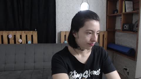 Snapshot of alicee_logan_ chatting on January 7, 1:59 am alicee_logan_ online show from January 7, 1:59 am