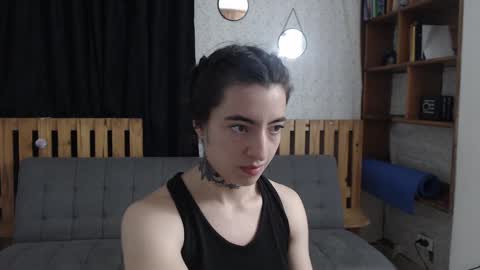 Snapshot of alicee_logan_ chatting on February 1, 1:23 am alicee_logan_ online show from February 1, 1:23 am