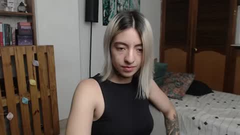 alicee_logan_ online show from June 29, 2:18 am