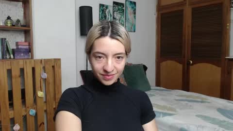 alicee_logan_ online show from April 30, 2:06 am