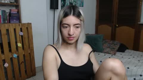 alicee_logan_ online show from July 16, 1:10 am