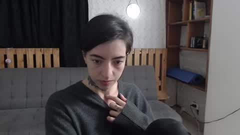 Snapshot of alicee_logan_ chatting on February 11, 1:52 am alicee_logan_ online show from February 11, 1:52 am