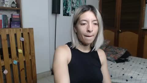 alicee_logan_ online show from July 8, 1:41 am