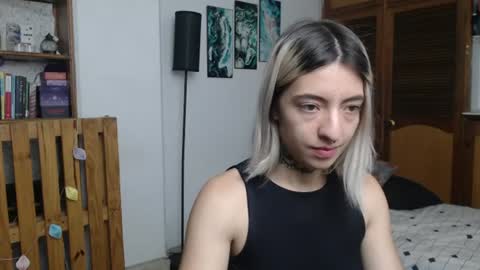 alicee_logan_ online show from July 21, 1:06 am