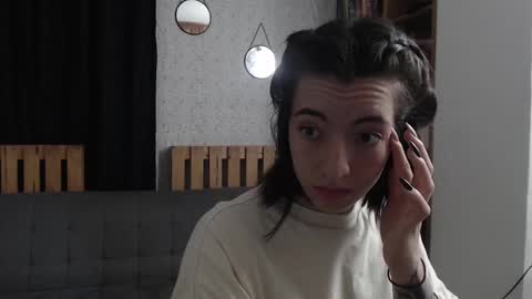 Snapshot of alicee_logan_ chatting on February 27, 2:21 am alicee_logan_ online show from February 27, 2:21 am
