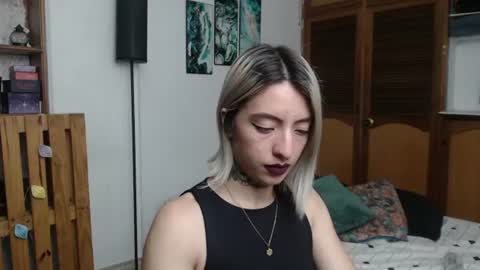 alicee_logan_ online show from June 13, 2:09 am