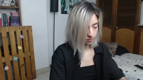 alicee_logan_ online show from July 13, 1:39 am