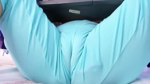 alicehott_05 online show from July 1, 3:39 am