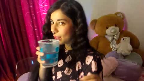Alicekingdom online show from June 10, 9:13 pm