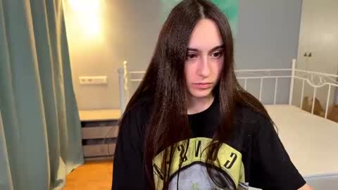 alicekollt online show from June 14, 2:24 am