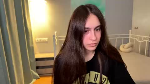 alicekollt online show from June 15, 5:57 pm