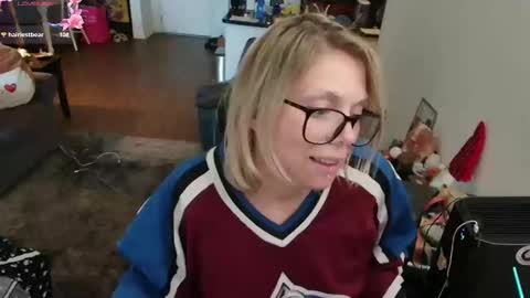 Snapshot of aliceliddell710 chatting on October 1, 5:18 pm Alice Liddell online show from October 1, 5:18 pm