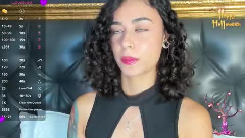 Alicestevens online show from October 23, 1:06 pm