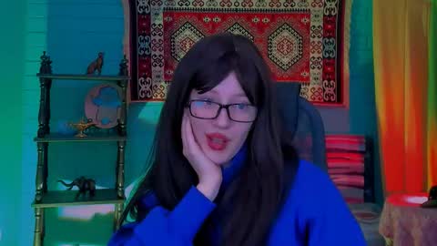 Snapshot of alicewelch_ chatting on October 11, 9:25 am alicewelch_ online show from October 11, 9:25 am