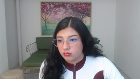 Alicia online show from April 1, 1:41 pm