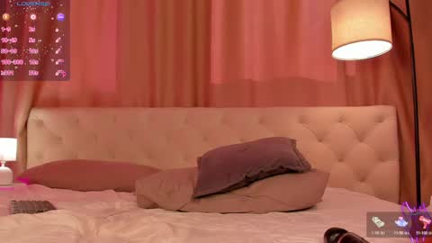Mia online show from April 29, 2:37 am