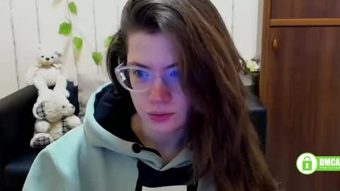 Alicia online show from February 23, 6:22 am