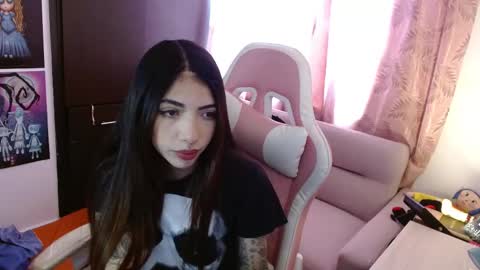 ALICIA  online show from October 3, 6:35 pm