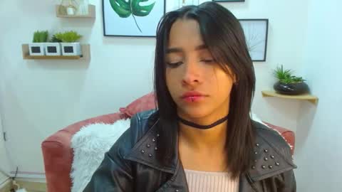 Snapshot of aliciacute__ chatting on October 3, 8:25 pm aliciacute online show from October 3, 8:25 pm