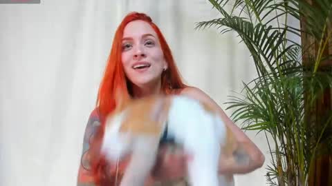 aliciakozlov online show from May 14, 8:36 pm