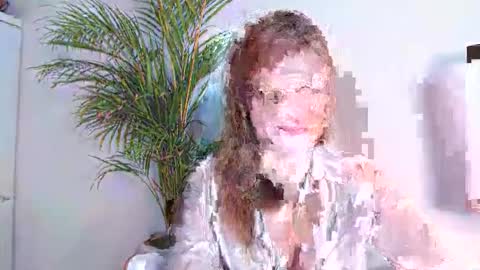 Alicia online show from October 27, 2:12 pm