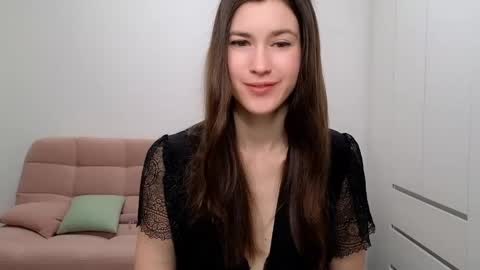 Snapshot of alicianoveli chatting on February 18, 4:37 am alicianoveli online show from February 18, 4:37 am
