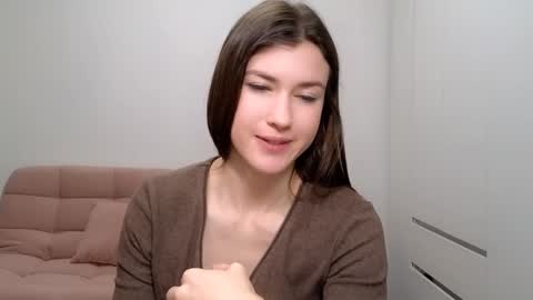 Snapshot of alicianoveli chatting on December 18, 7:58 am alicianoveli online show from December 18, 7:58 am