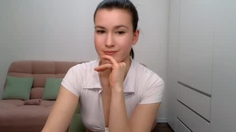 Snapshot of alicianoveli chatting on January 13, 2:53 pm alicianoveli online show from January 13, 2:53 pm